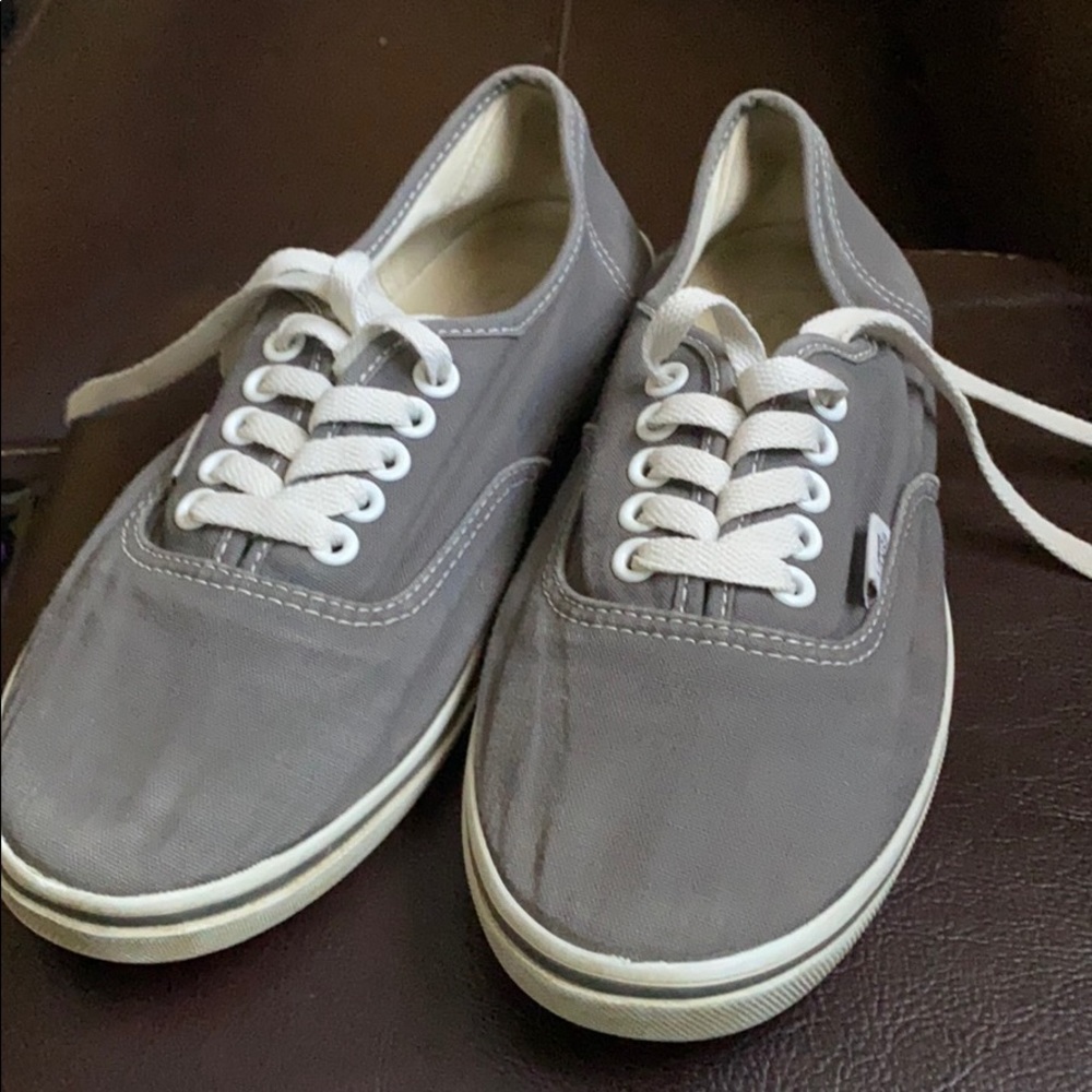 Vans - Picture 5 of 6
